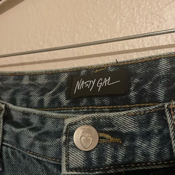 NASTYGAL Jeans w Ankle Slit - Picture 4 of 5